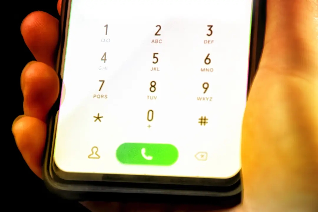 十一位手机号码的由来：这些数字意味着什么？